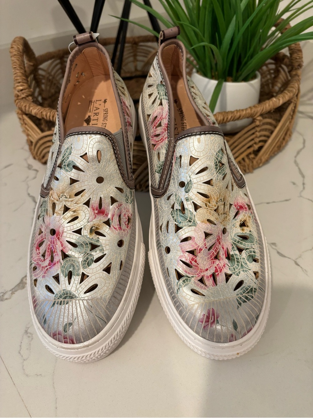 L’artiste by Spring Step NEW Denofeden Slip On Handpainted Sneaker Womens 40